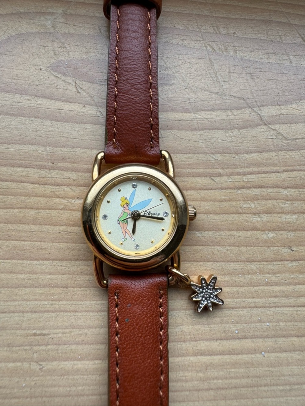 Vintage Disney Tinker Bell Gold Tone Charm Watch (SII Marketing MC0303) Youth